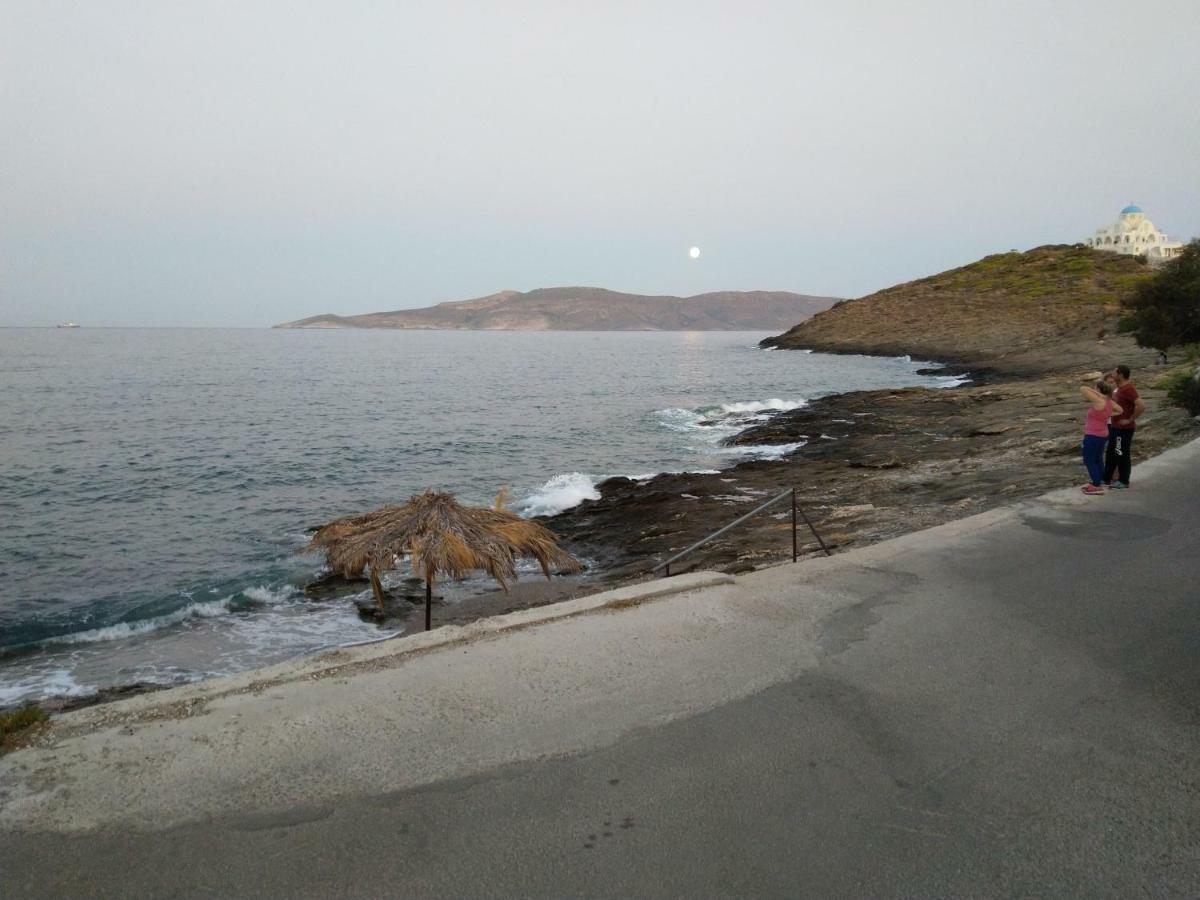 Το πετρινο Βίλα Αγία Μαρίνα Μικρολίμανου Εξωτερικό φωτογραφία
